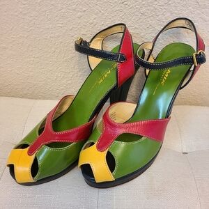 Re-mix Vintage Shoes Carnival